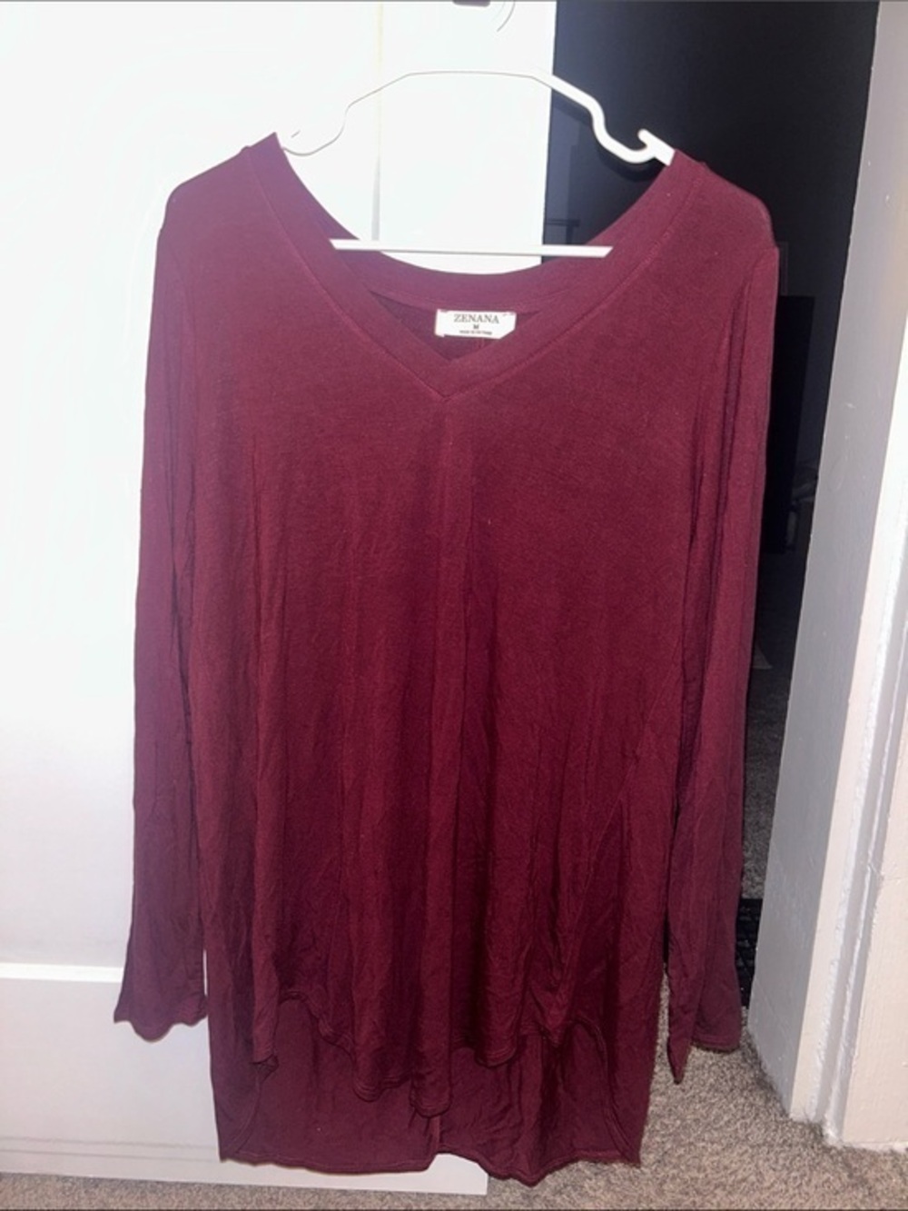 NWOT Zenana Long Sleeve Vneck High-Low Top - Medium